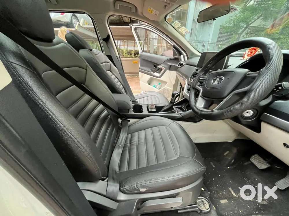 Tata Safari Adventure 2023 Deisel Panaromic Sunroof For Just 1200000
