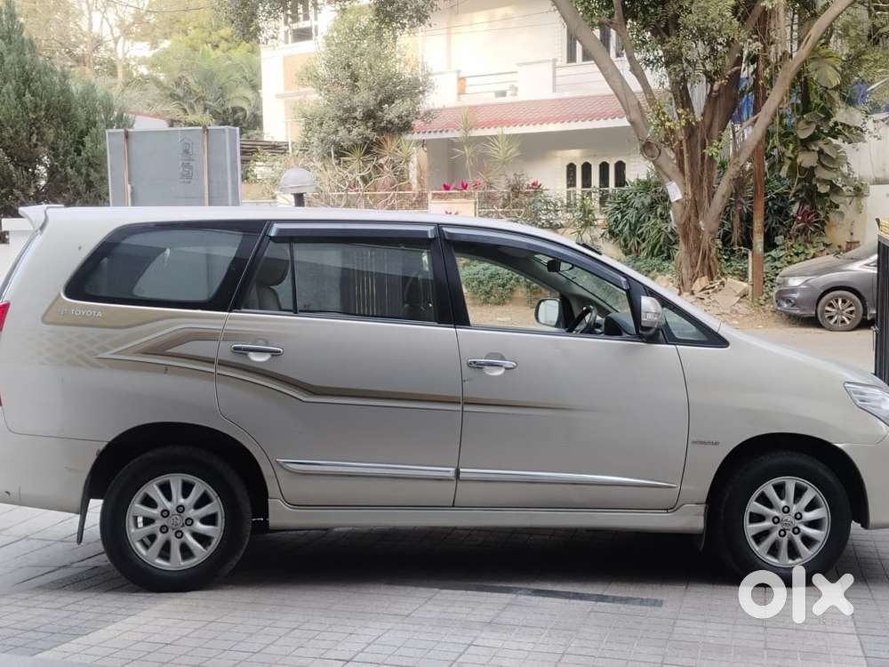 Toyota Innova 2.5 Z Diesel 7 Seater, 2014, Diesel