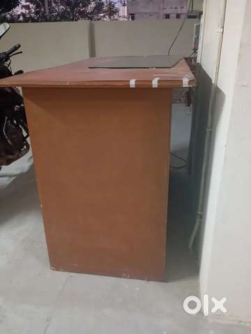 Tailoring cutting table for boutique shop. Beds Wardrobes 1792255376