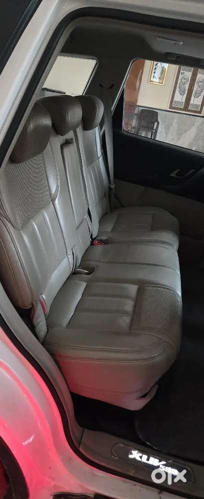 Mahindra Xuv500 2015 Diesel 97000 Km Driven