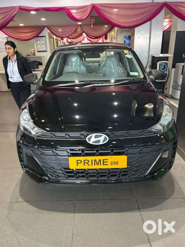 Taxi Taxi Taxi Ye New Car H Old Nahi Kmse Km Downpayment Pe Uplabdh