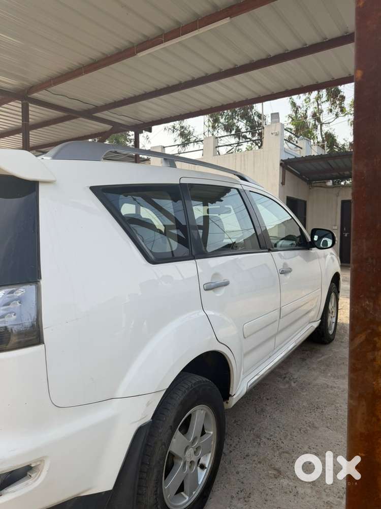 Mitsubishi Outlander Automatic 4/4