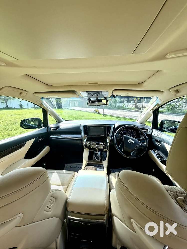 Toyota Vellfire Vip – Executive Lounge, 2022, Petrol