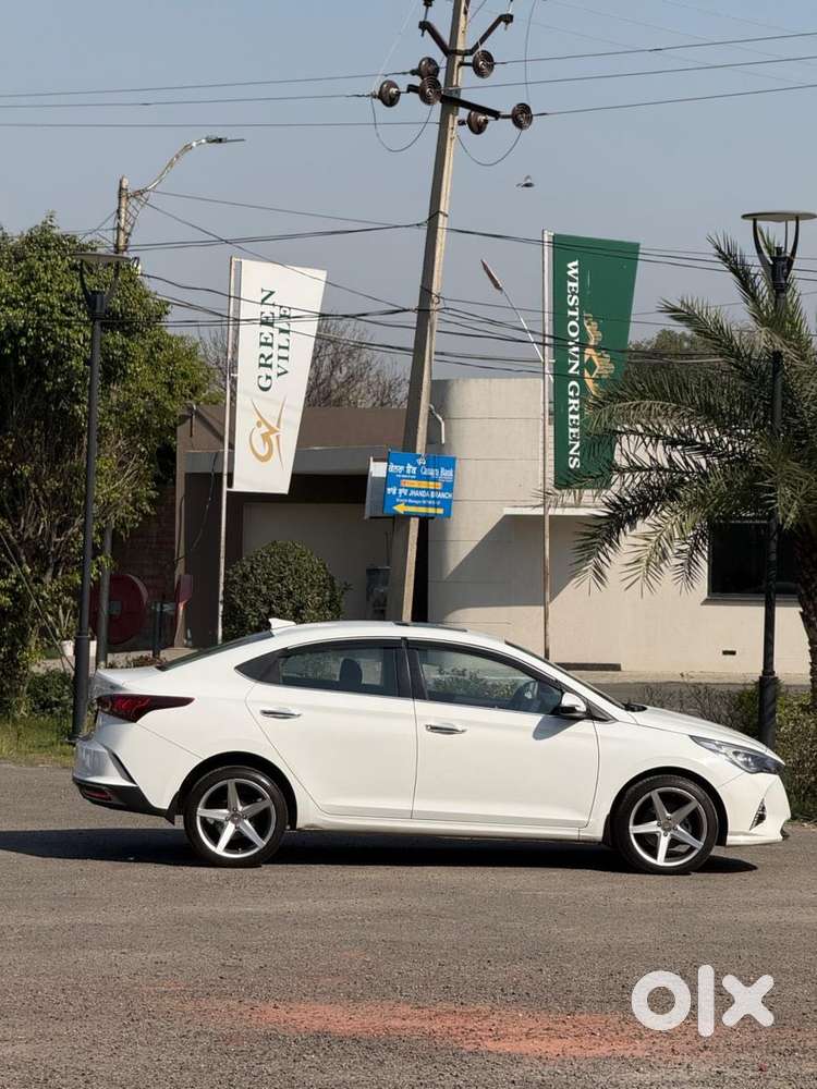 Hyundai Verna 1.5 Sx Diesel Mt, 2022, Diesel
