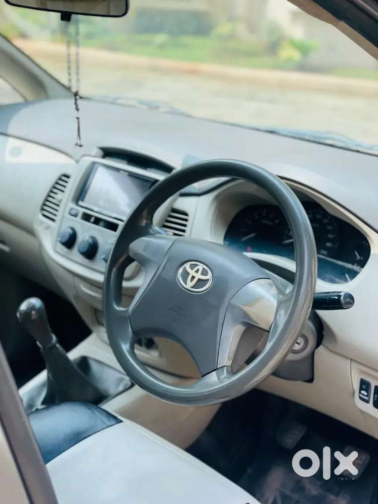 Toyota Innova 2013 Diesel Intercooler Engine Well Maintained