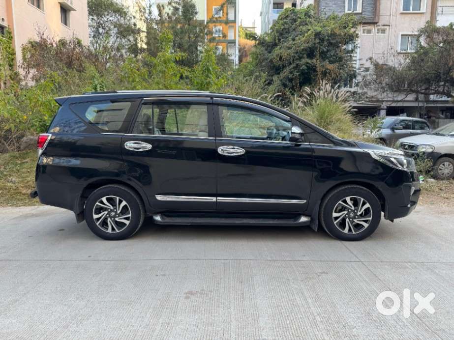 Toyota Innova Crysta [2020-ongoing] 2.4 Gx At 7 Str, 2021, Diesel