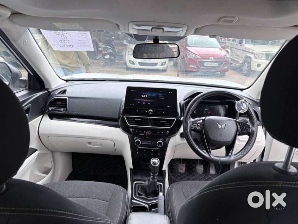 Mahindra Xuv 3xo Ax5 Ds Mt, 2024, Diesel