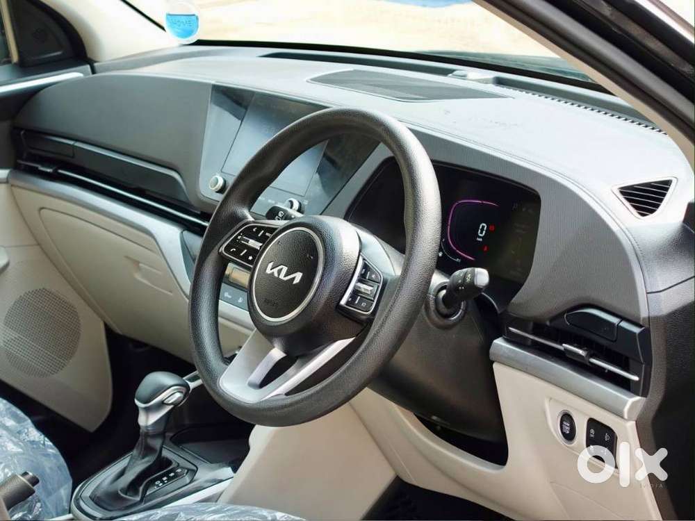 Kia Carens 1.4 Prestige Plus Turbo Dct 7 Str, 2024, Petrol