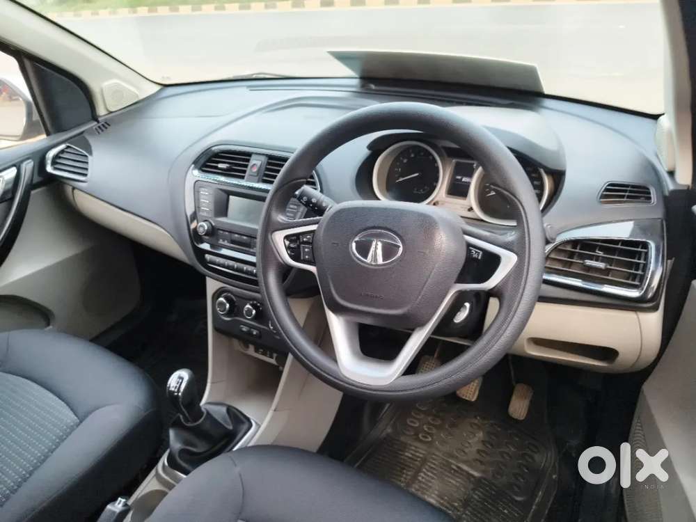 Tata Tiago Xe, 2016, Petrol