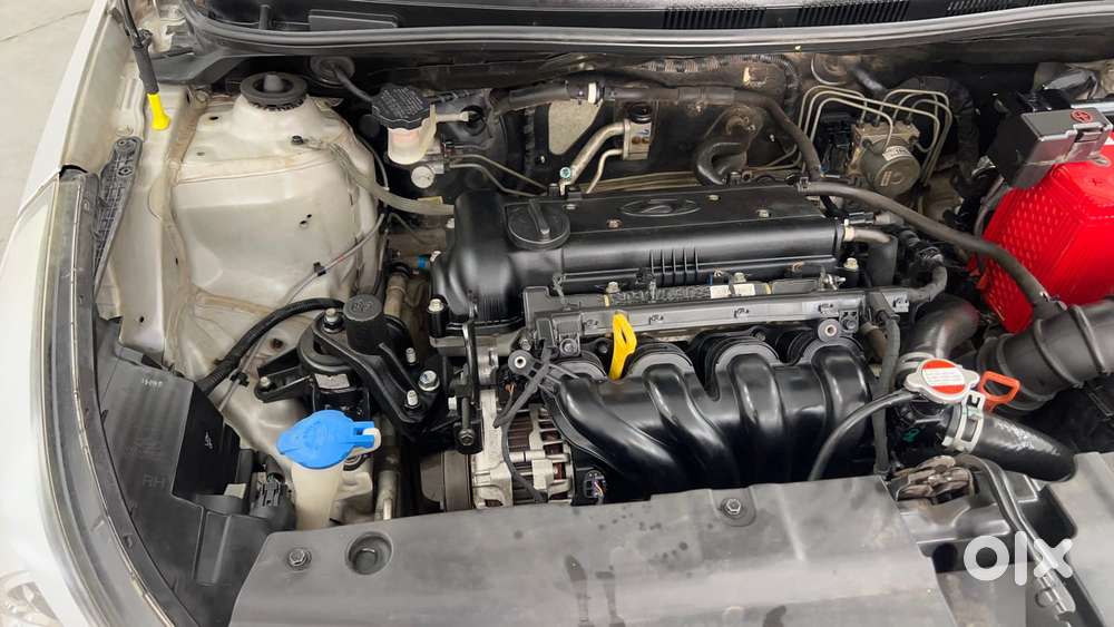 Hyundai Verna Fluidic 1.6 Vtvt Sx, 2016, Petrol