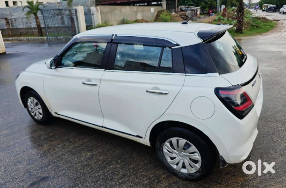 Maruti Suzuki Swift Vxi Cng, 2024, Cng & Hybrids