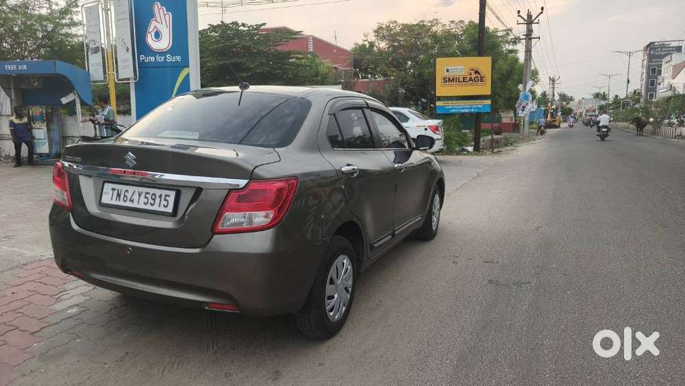 Maruti Suzuki Dzire 1.2 Vxi, 2022, Petrol