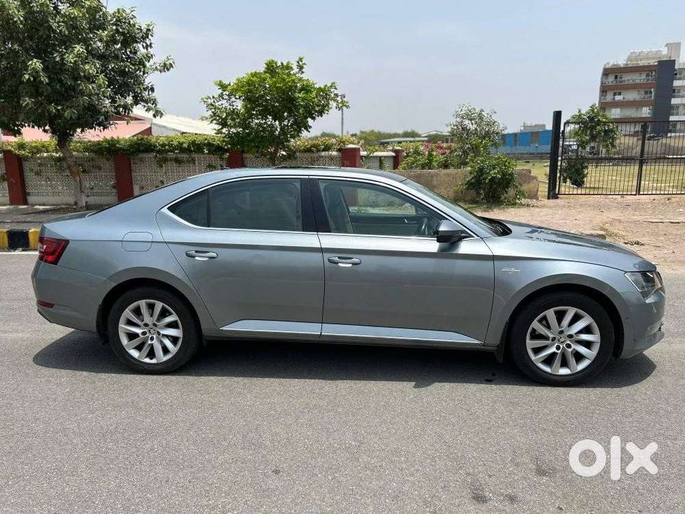 Skoda Superb Lk 1.8 Tsi At, 2018, Petrol