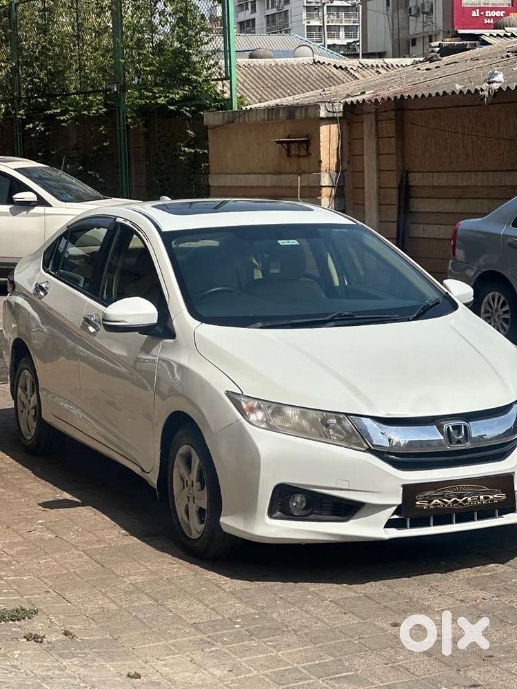 Honda Petrol  2015-december Sunroof