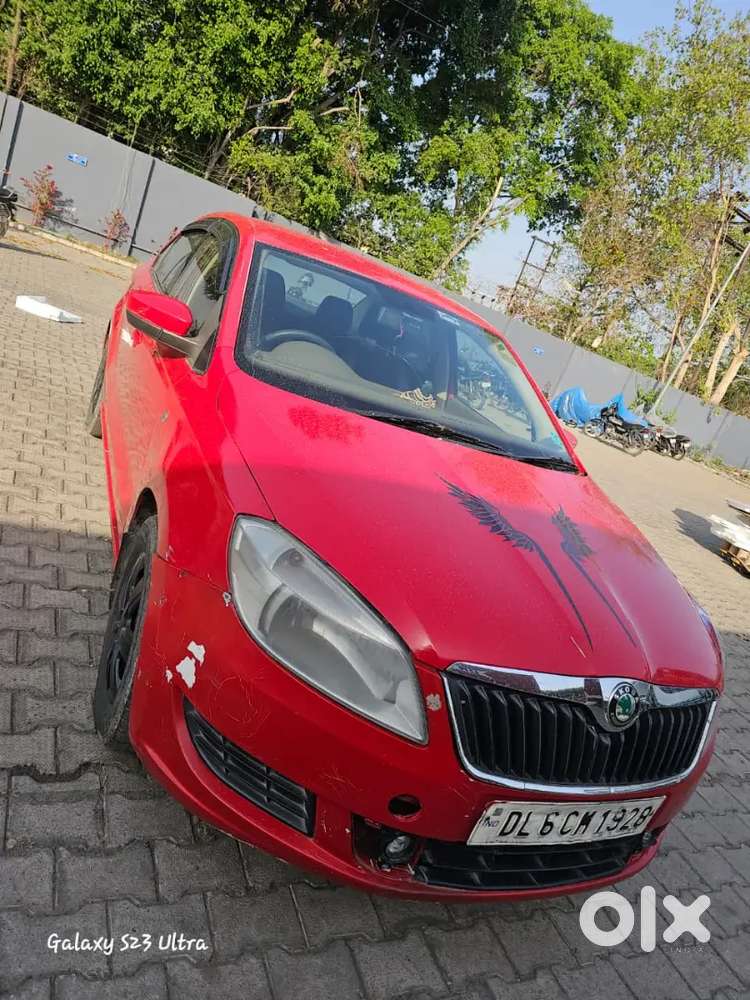 Skoda Rapid 2012 Flashy Red Colour Cng & Petrol Gadi Ek Number H