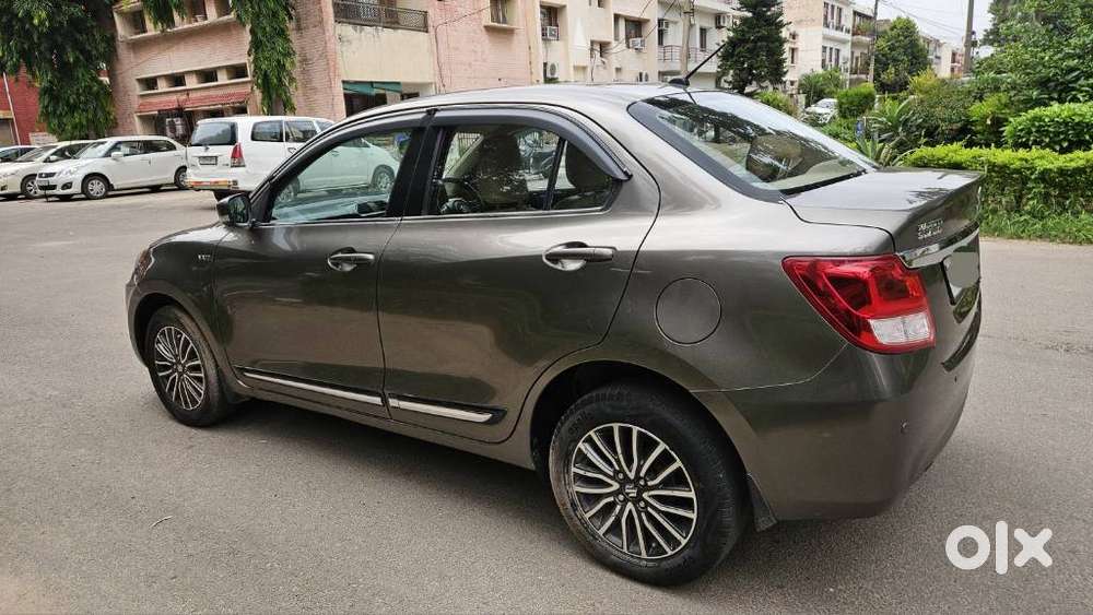 Maruti Suzuki Swift Dzire Zxi+ Amt, 2017, Petrol