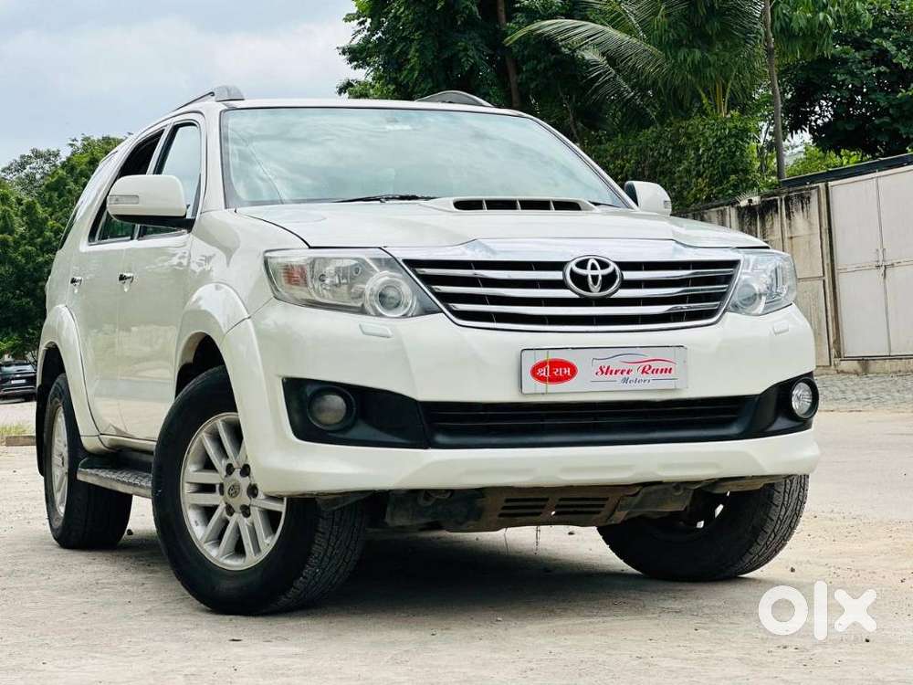 Toyota Fortuner 3.0 4x2 Automatic, 2013, Diesel