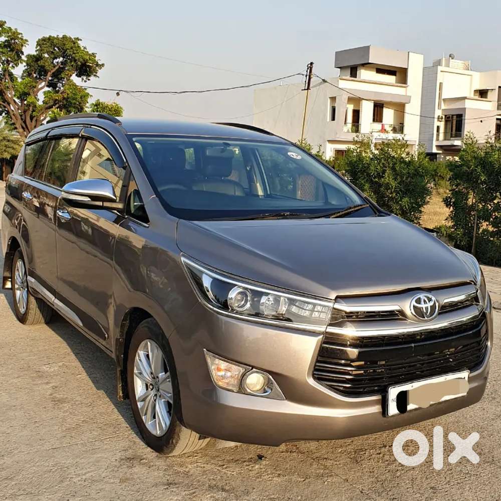 Innova Crysta 2.8z Automatic 1st Owner