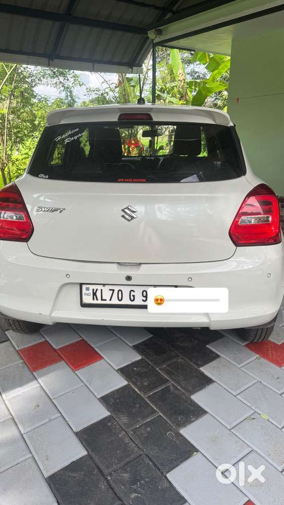 Maruti Suzuki Swift Vxi + Manual, 2023, Petrol
