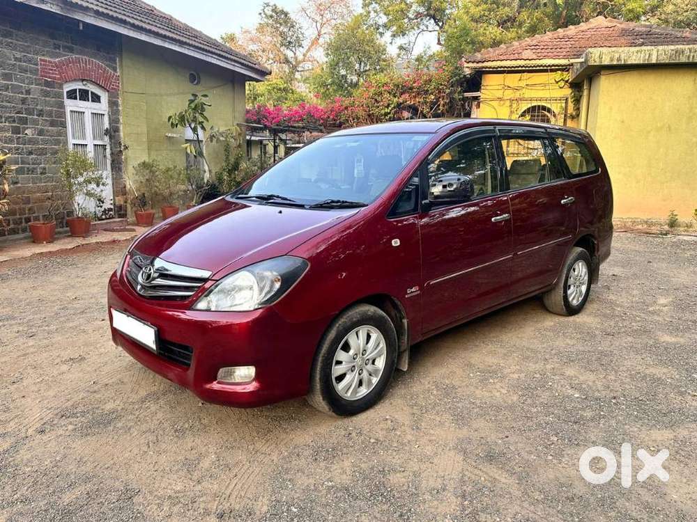 Toyota Innova 2004-2011 2.5 V Diesel 8-seater, 2010, Diesel