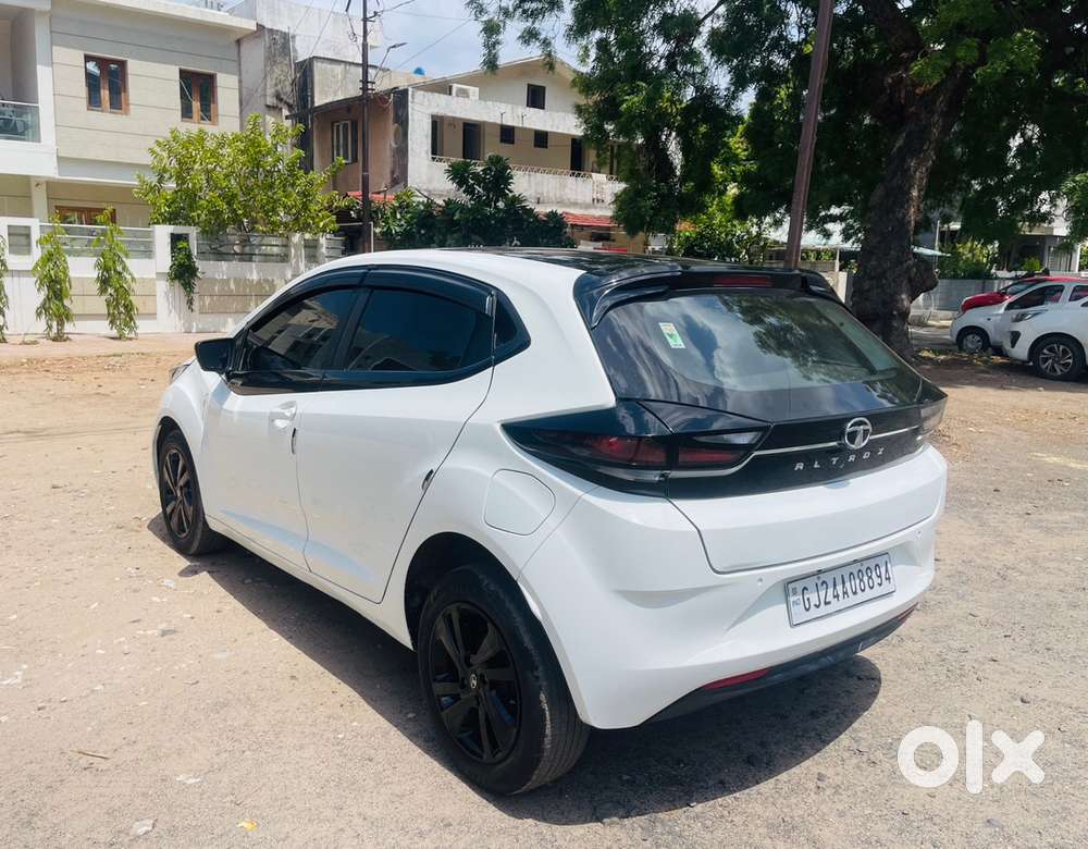 Tata Altroz Petrol 2023