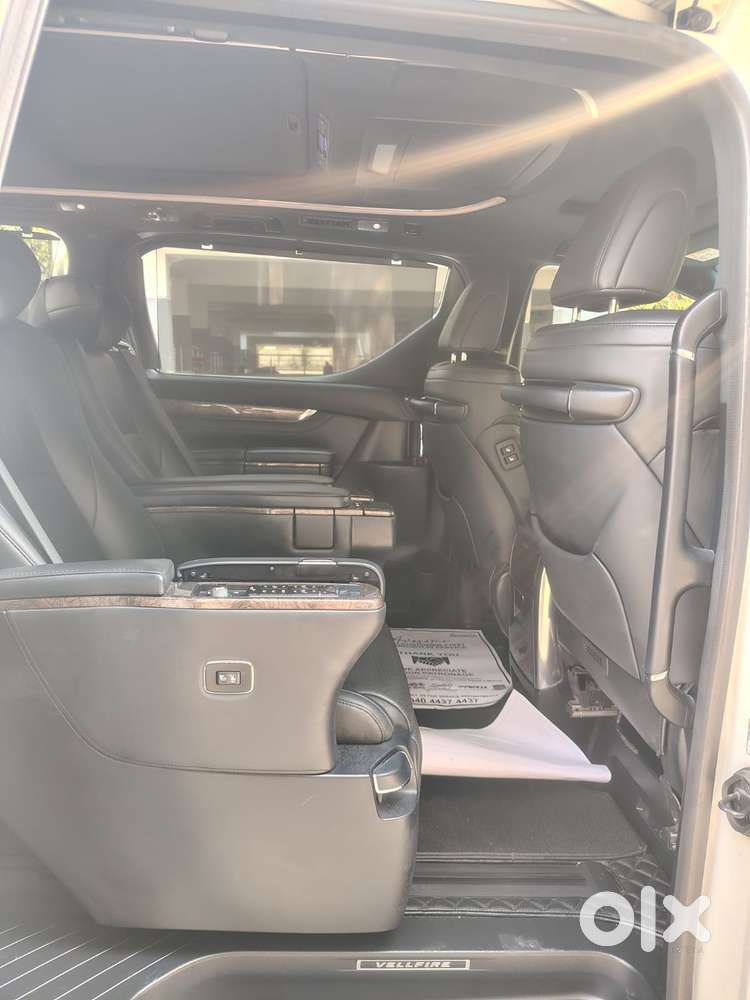 Toyota Vellfire 2.5 Hybrid, 2021, Petrol