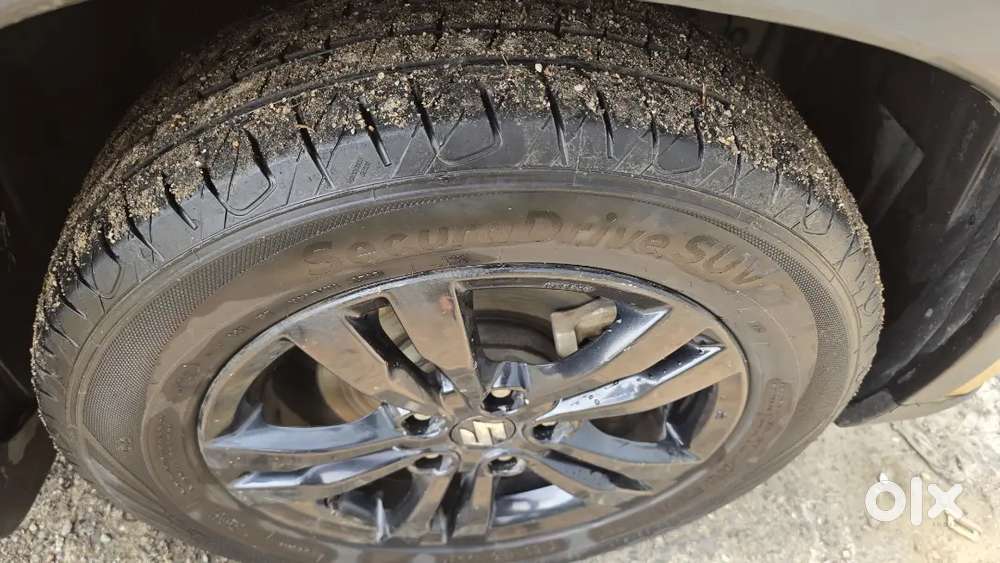 Maruti Suzuki Breeza Zdi Plus In Fully Maintained With Good Millage