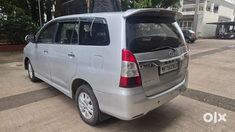 Toyota Innova 2.5 V 2011