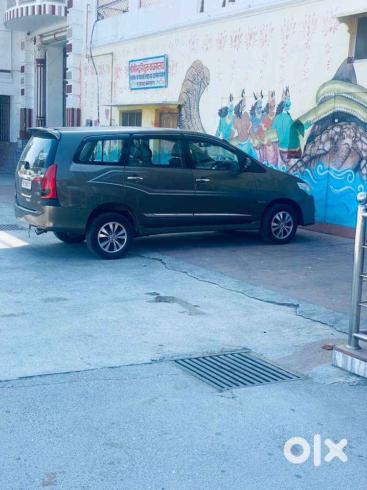 Toyota Innova 2.5 Z 2015