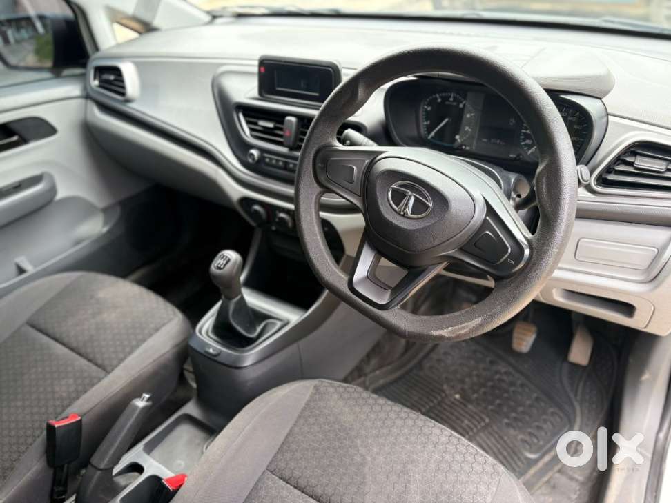 Tata Altroz 1.2 Xm, 2021, Petrol