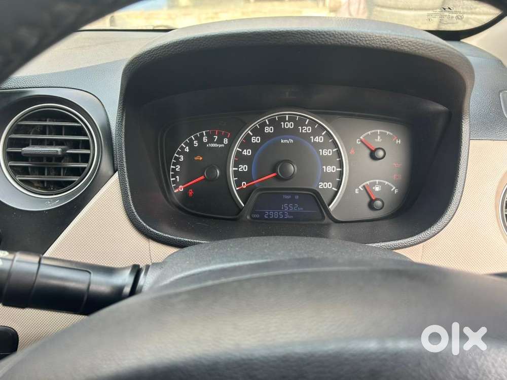 Hyundai Grand I10 2016 Petrol Well Maintained