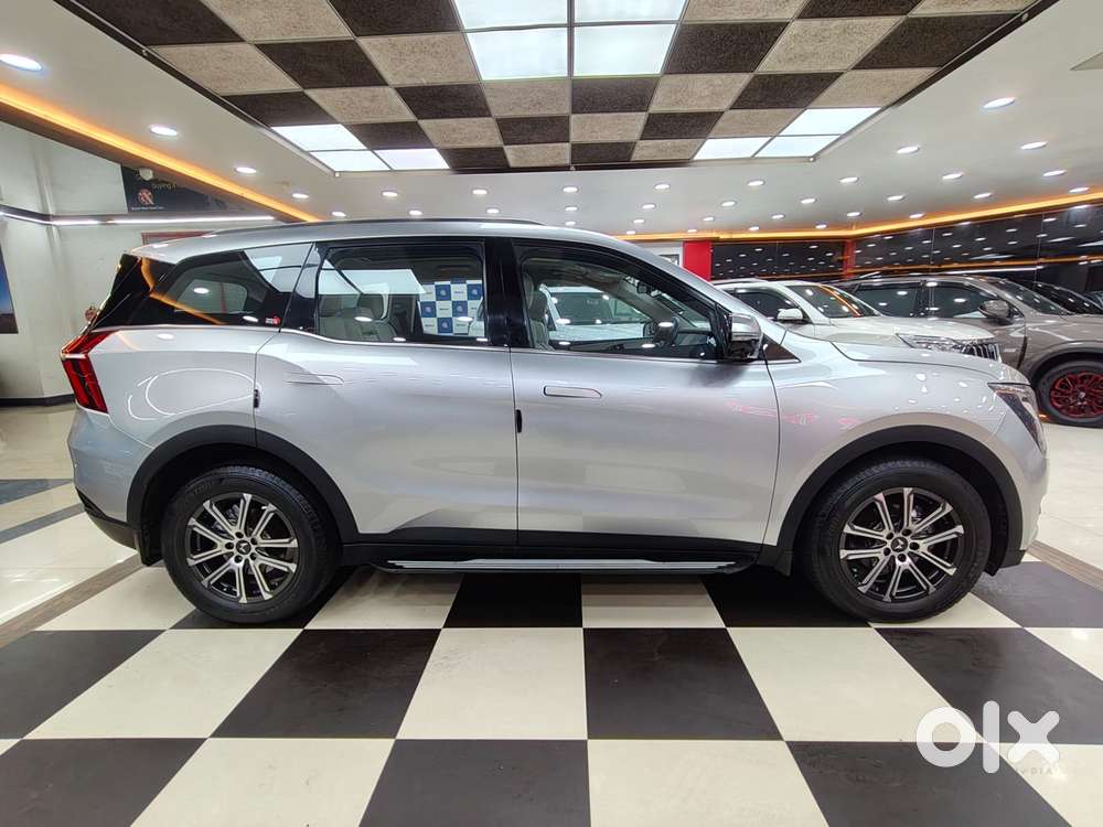 Mahindra Xuv700 2.0 Ax 7 Petrol At Luxury Pack Str, 2023, Petrol