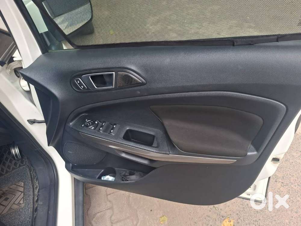 2018 Petrol Ford Eco Sport 79k Km