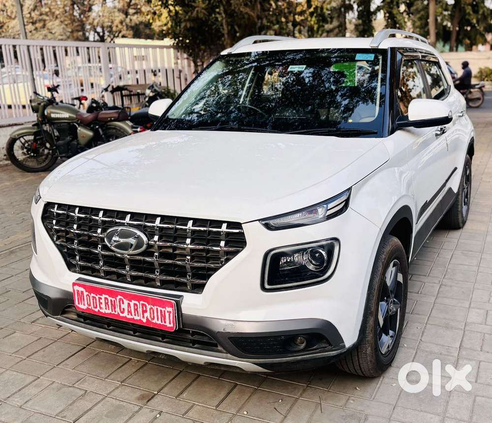 Hyundai Venue 1.0 Sx (o) Turbo Dct Dual Tone, 2019, Petrol