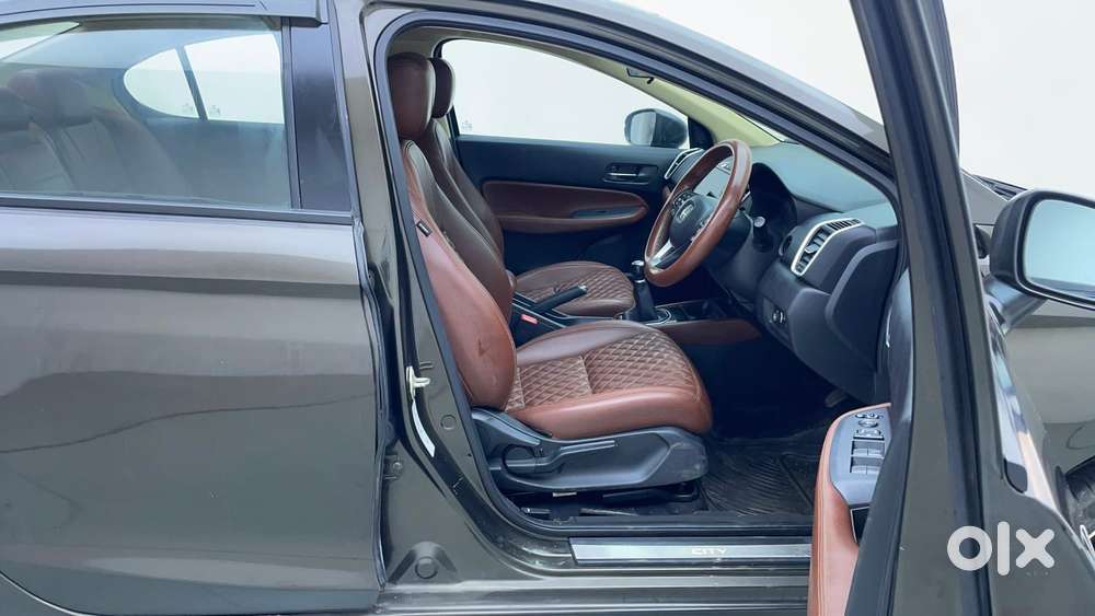 Honda City 1.5 V Mt, 2023, Cng & Hybrids