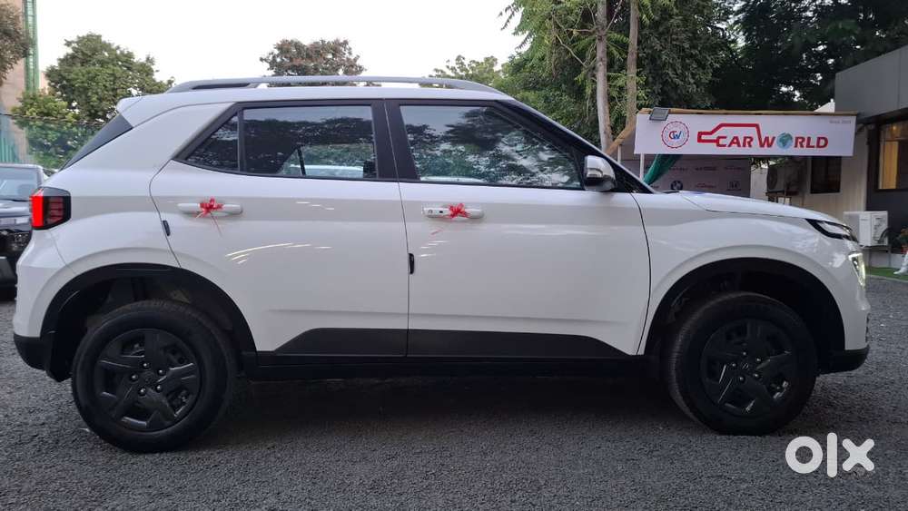 Hyundai Venue 1.2 S (o), 2025, Petrol