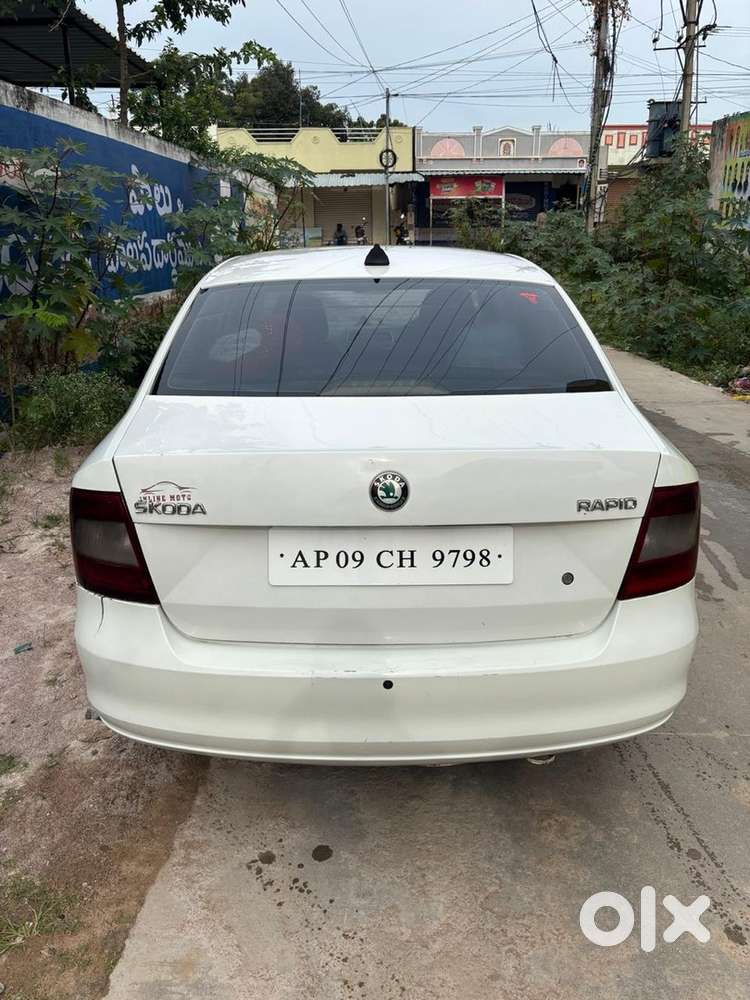 Skoda Rapid Diesel Manual 2011