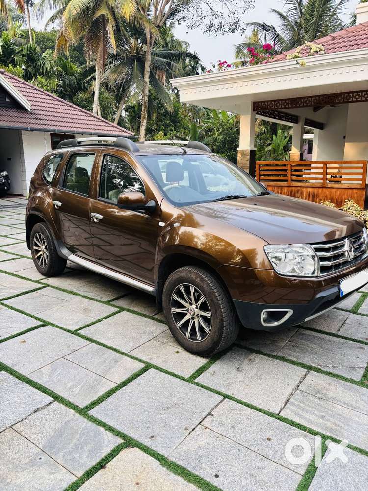 2014 Duster Diesel  82k Km  Doctor Owned