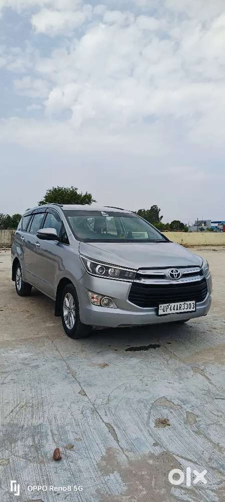 Toyota Innova Crysta 2018 Variant