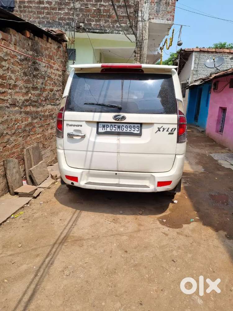 Mahindra Xylo 2012