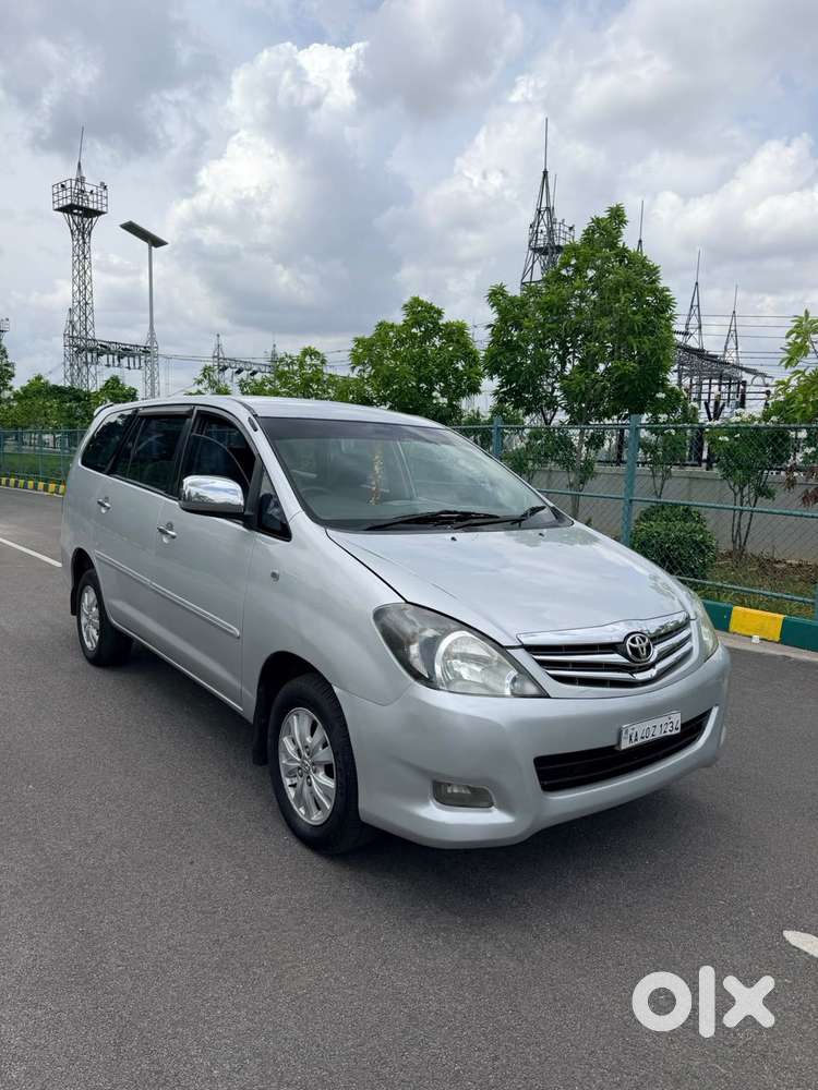Toyota Innova 2.5 V 7 Str, 2009, Diesel