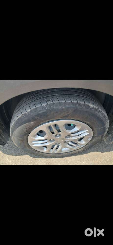 Kia Carens Prestige 7 18 Months