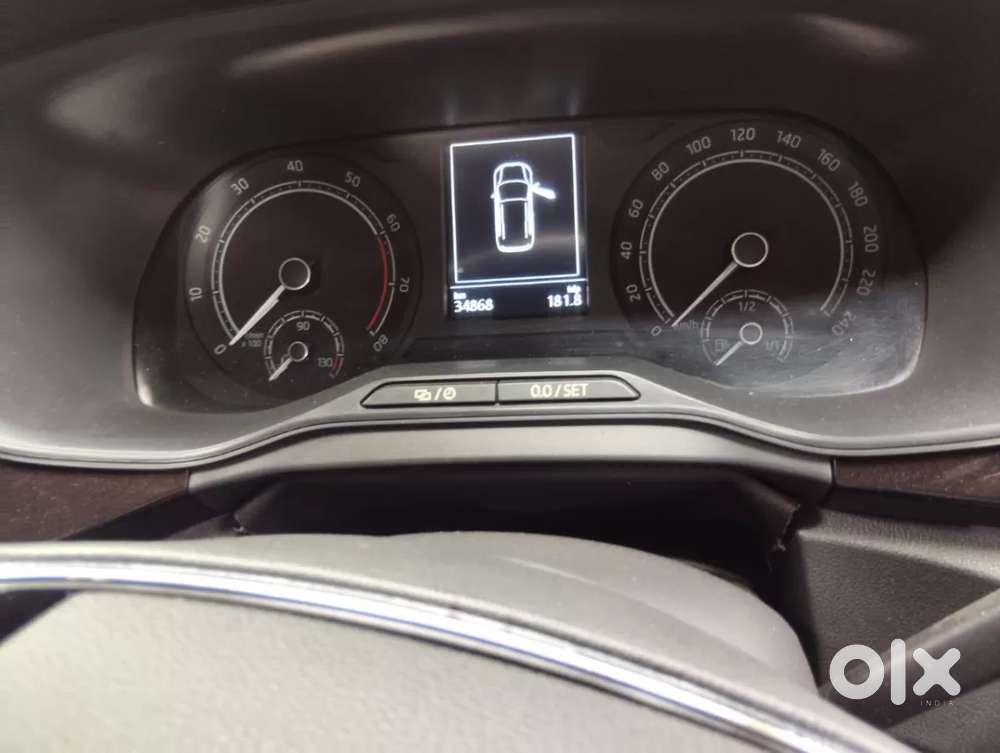 Skoda Kushaq Style 1.0l Tsi At, 2022, Petrol