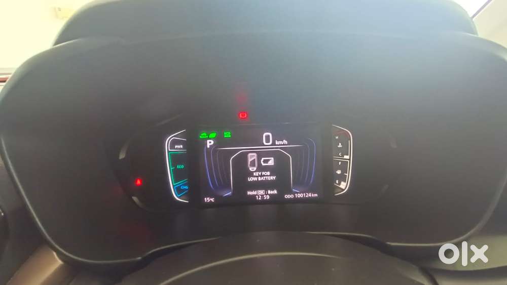 Maruti Suzuki Grand Vitara 1.5 Alpha Plus Intelligent Hybrid Ecvt, 2..