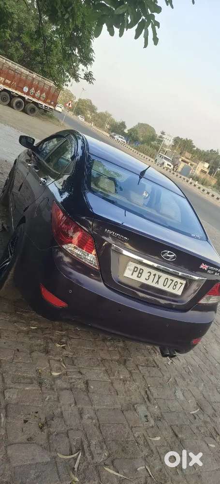 Verna Top Model 2012 Push Button Start ( 6 Airbag )