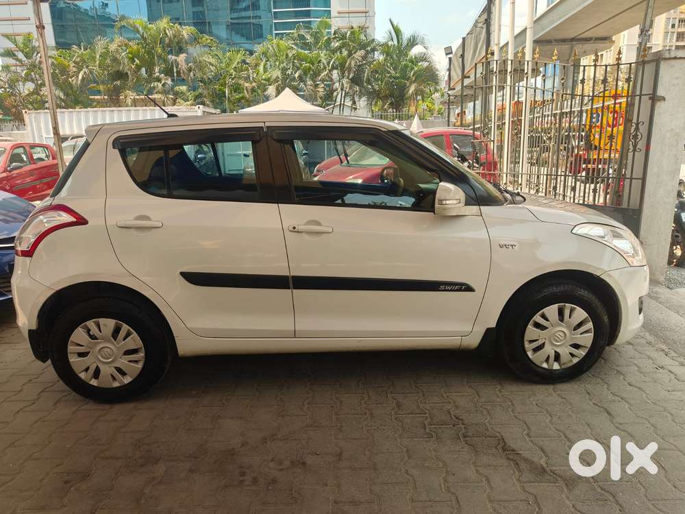 Maruti Suzuki Swift Vxi + Manual, 2014, Petrol