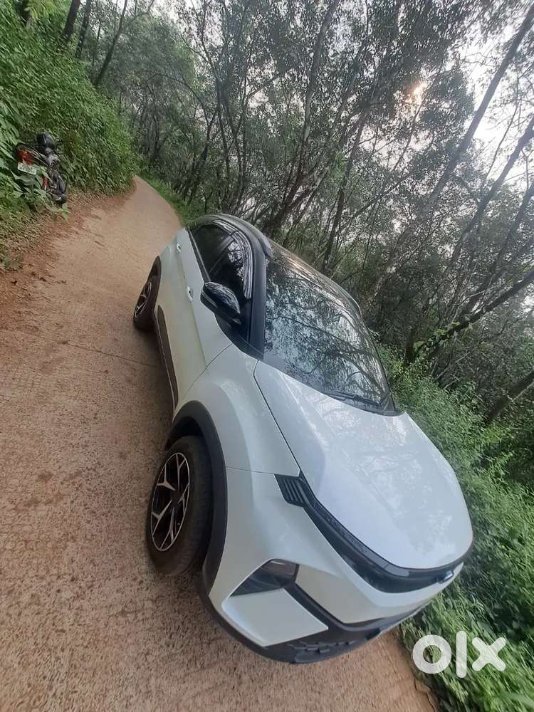 Tata Nexon Petrol 2025 Variant - Urgent Sale