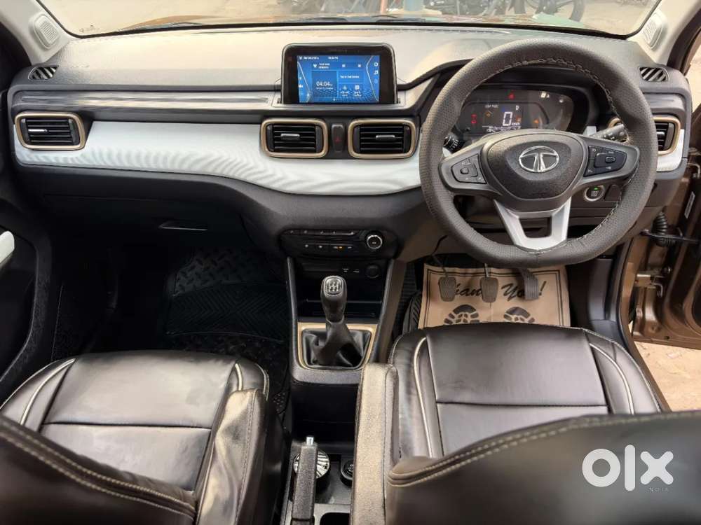 Tata Punch Accomplished Mt Sunroof, 2023, Petrol