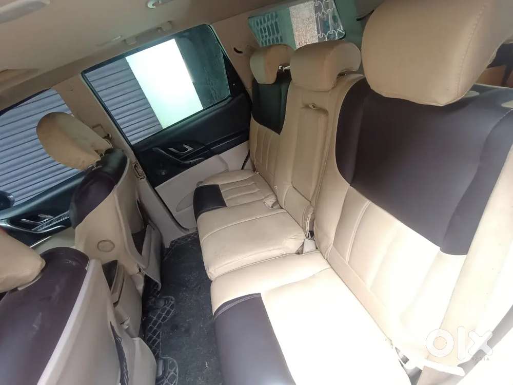 Mahindra Xuv500 2wd 2017