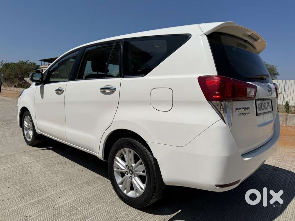 Toyota Innova Crysta 2.8z Automatic, 2018, Diesel